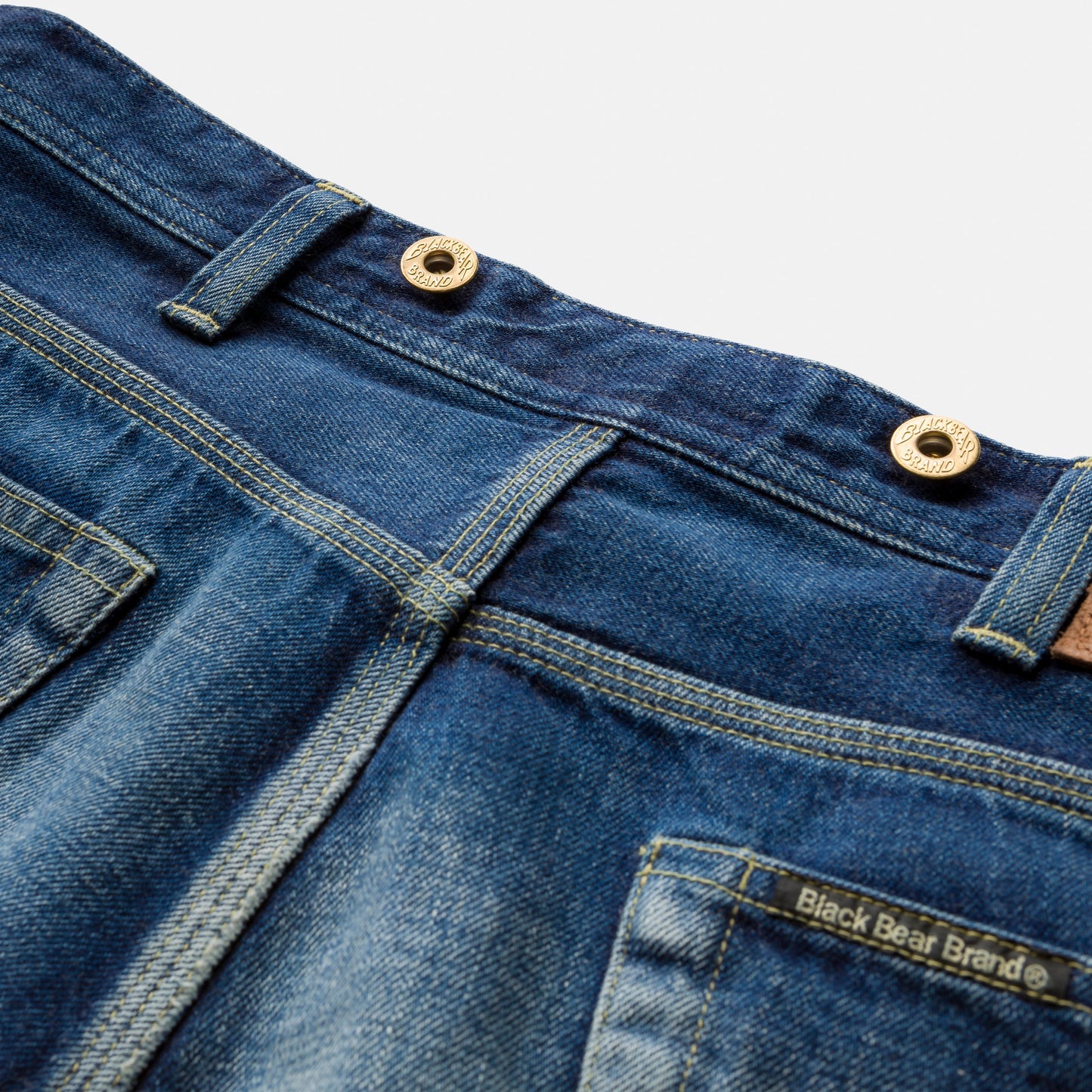 Vintage BLACK BEAR BRAND - The Ultimate Jeans