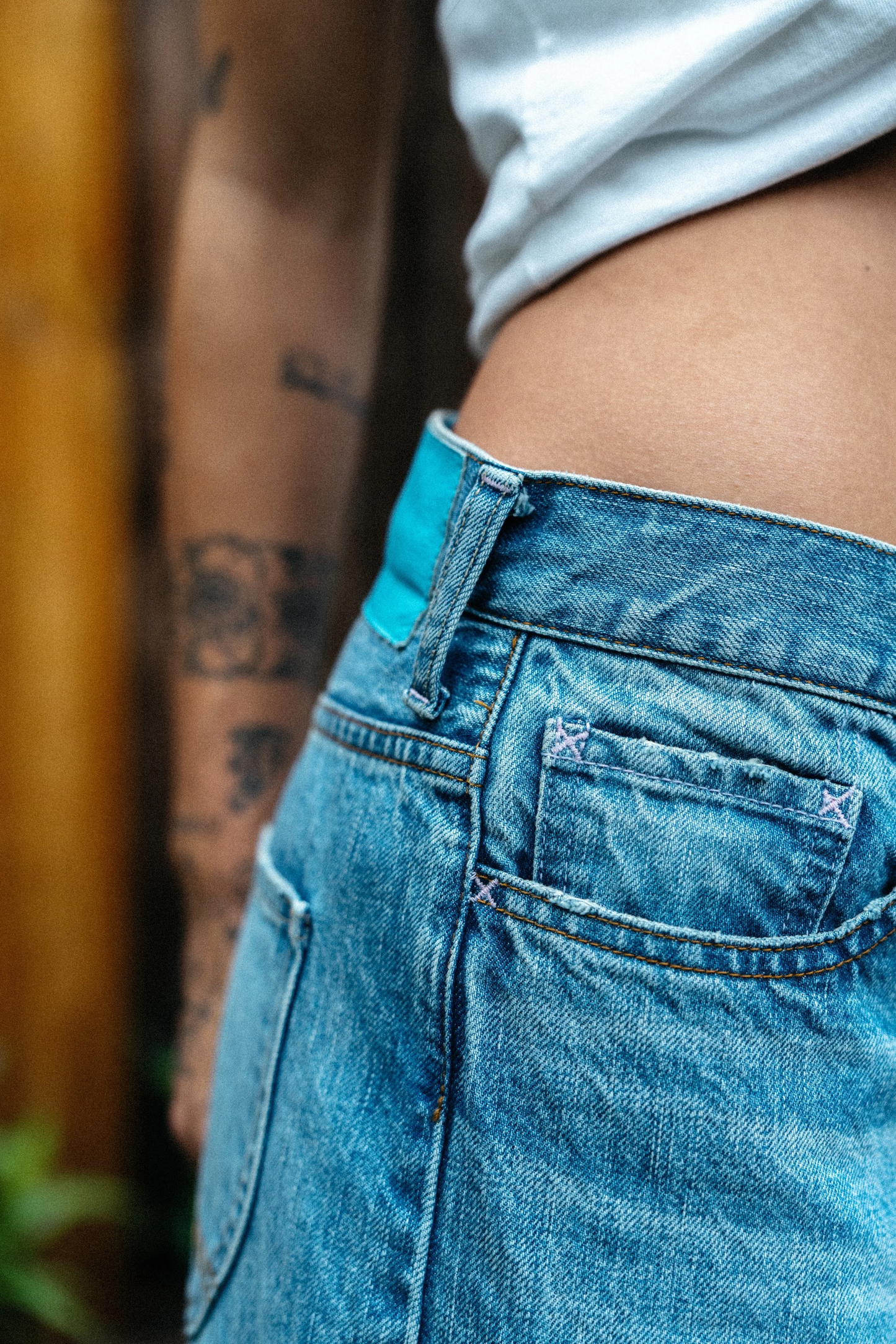 Black Bear Brand WOMAN - Boy Friend Washed Jeans!