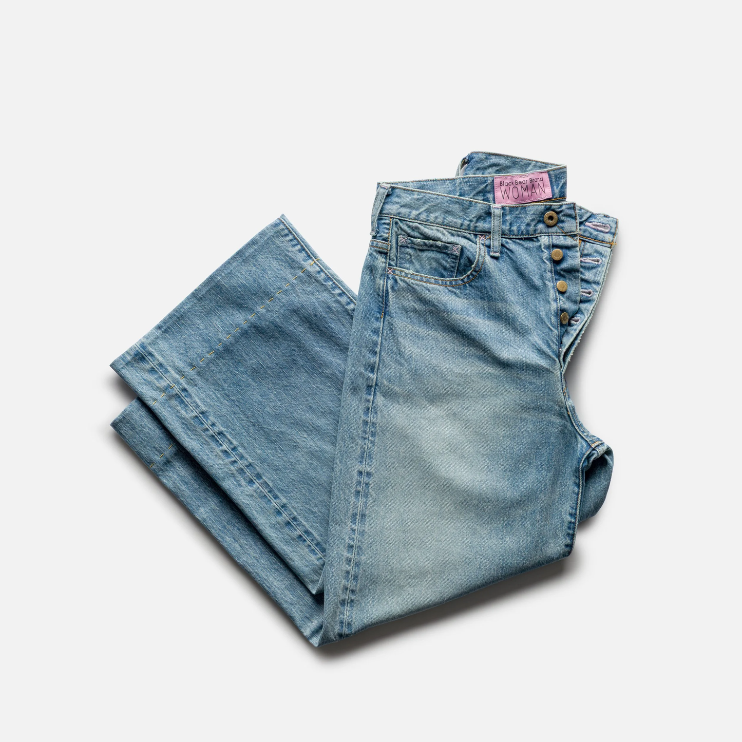 Black Bear Brand WOMAN - Boy Friend Washed Jeans!